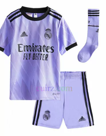Pantalón y Camiseta Real Madrid 2ª Equipación 2022/23 para Niños | Cuirz