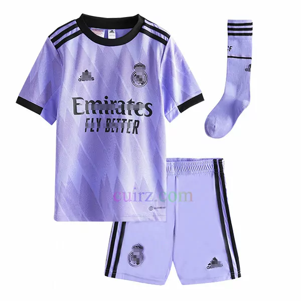 Pantalón y Camiseta Real Madrid 2ª Equipación 2022/23 para Niños | Cuirz 3