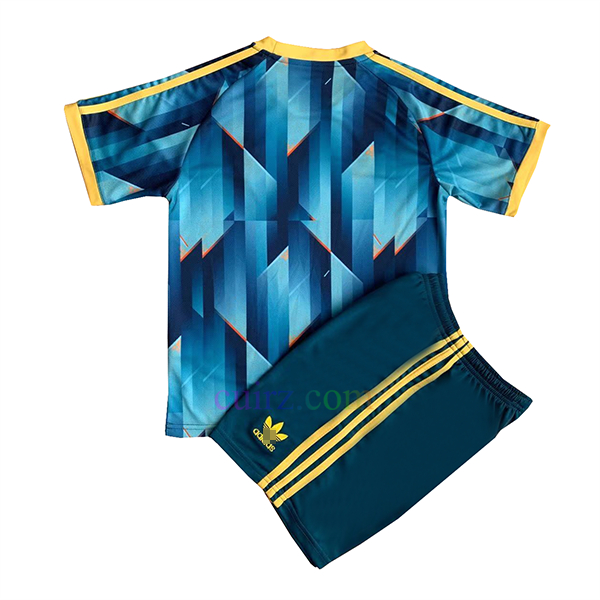 Pantalón y Camiseta Edición Conceptual Real Madrid 2022/23 para Niños | Cuirz 4